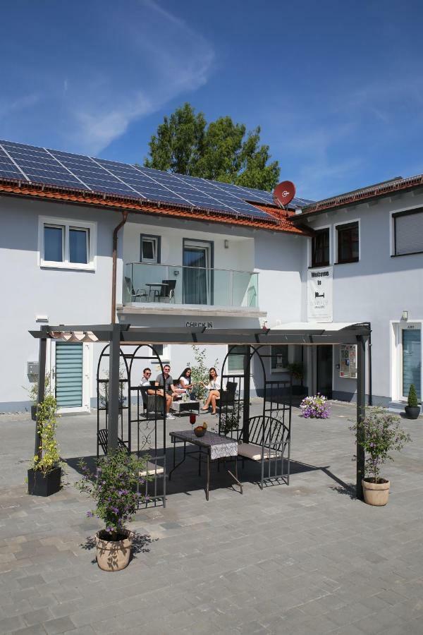 Sunny Hotel Straubing Exteriér fotografie